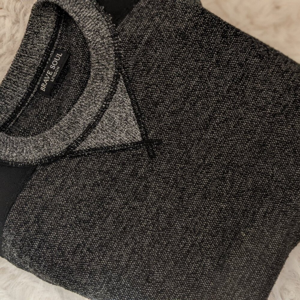 Brave Soul Dark Gray Light wear Crew Neck